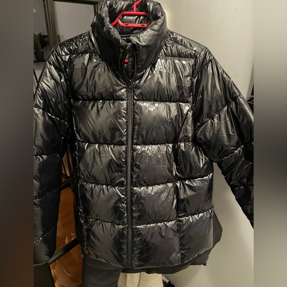 Nice black lustred coat